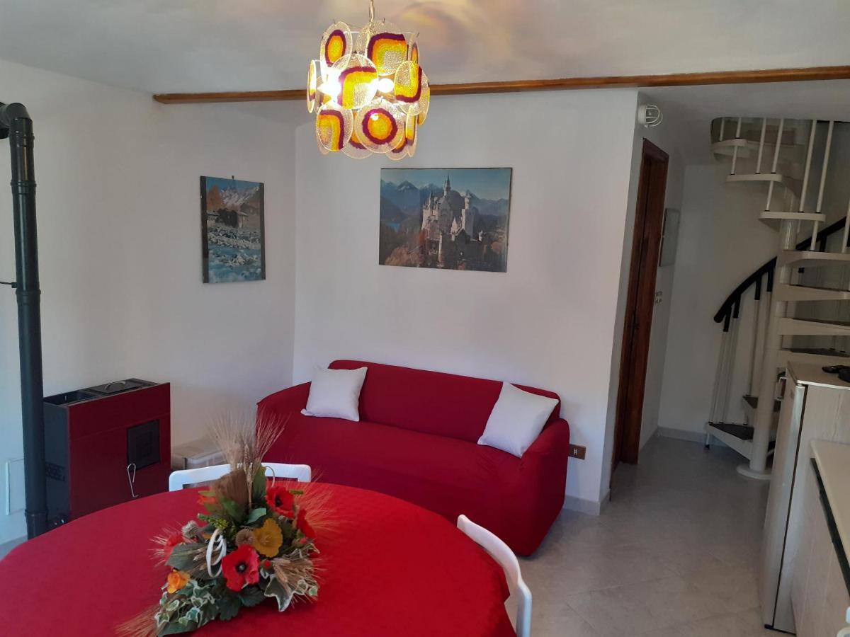 Appartement Casa Le Rondini à Mezzenile Extérieur photo